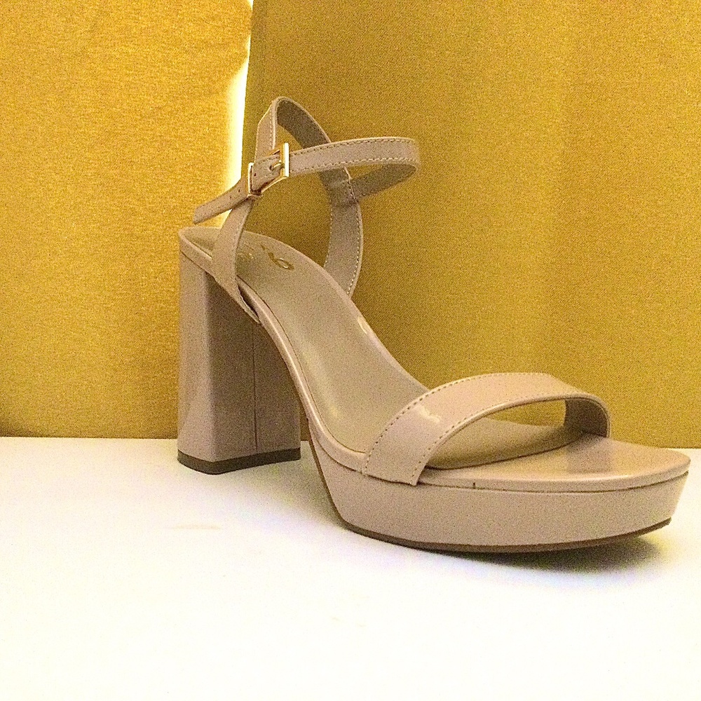 Mix No.6 sundra platform sandal